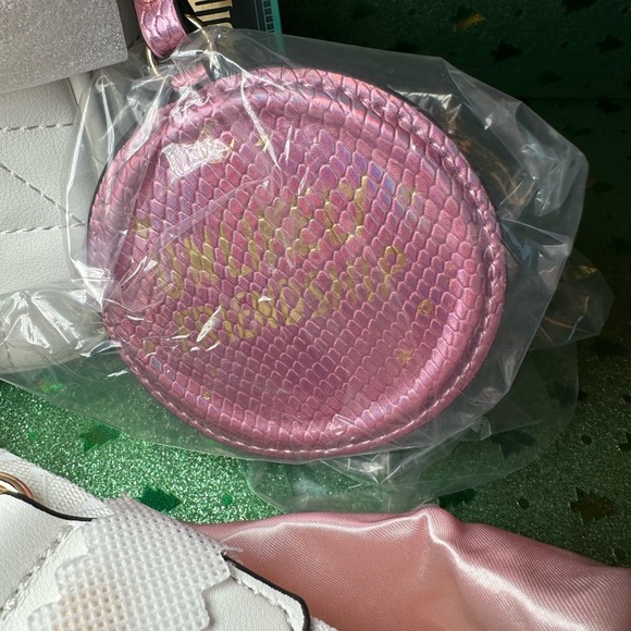 ALDO x Wicked MADEINOZ convertible crossbody shoulder bag with Wickedust… - Picture 9 of 16